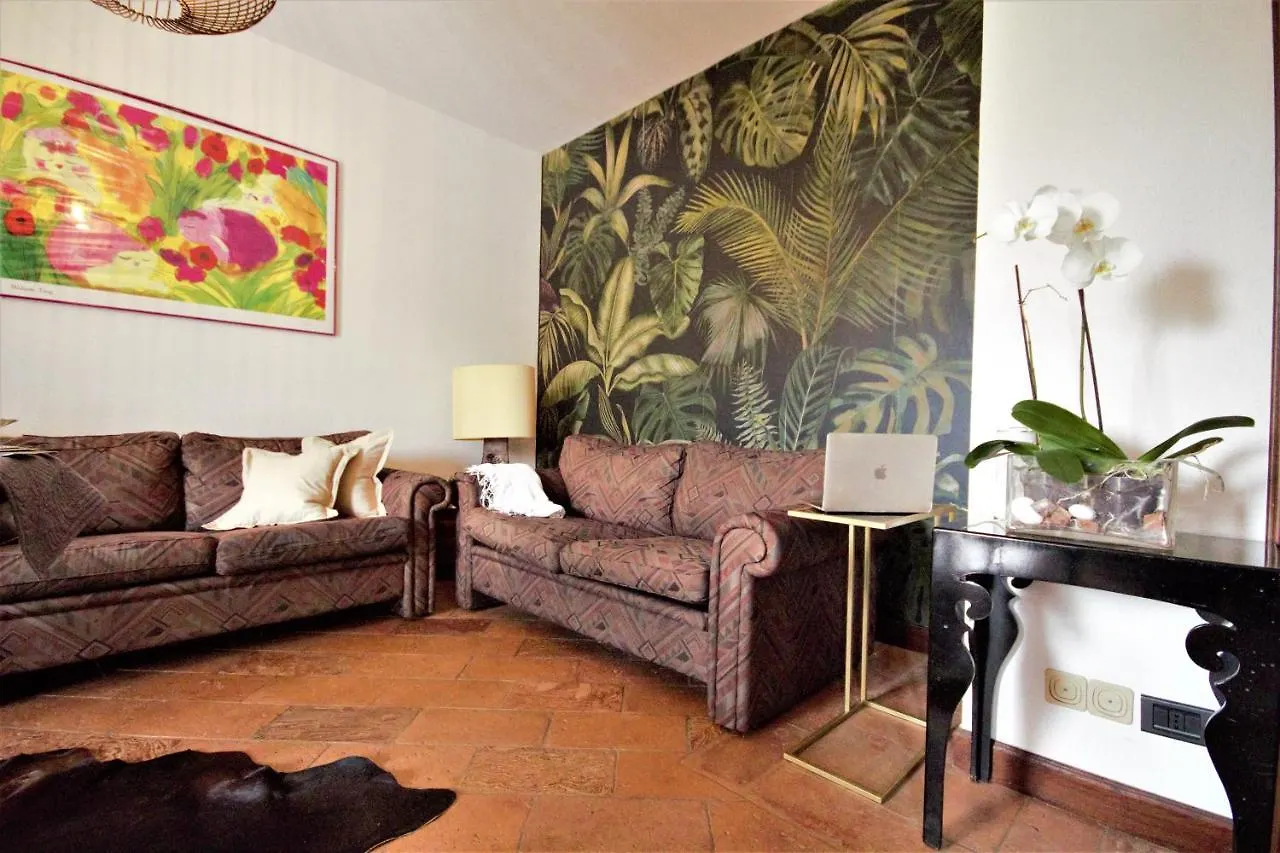 L'Antico Borgo Aparthotel Cremia Italy