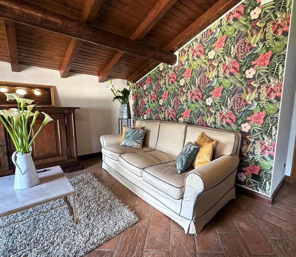 L'Antico Borgo Aparthotel Cremia