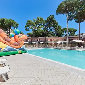 Poggio Dei Pini Aparthotel Marina Romea